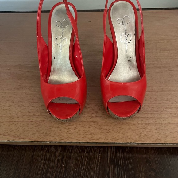 Red Heels - Picture 4 of 4